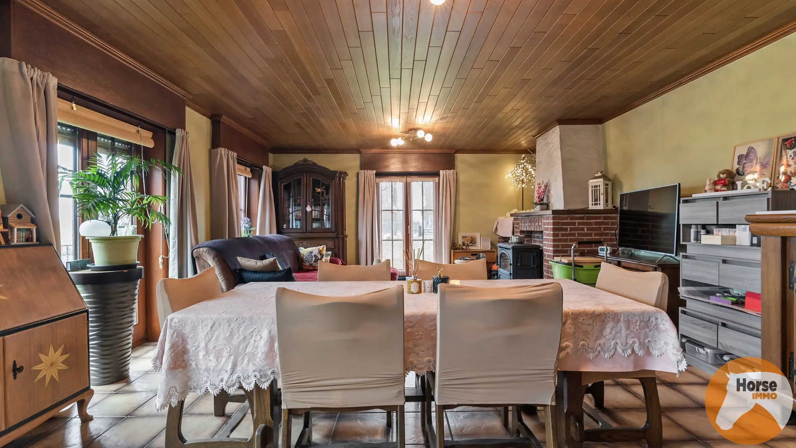 LOKEREN - Te renoveren woning met 2 slpks, garage en tuin foto 3