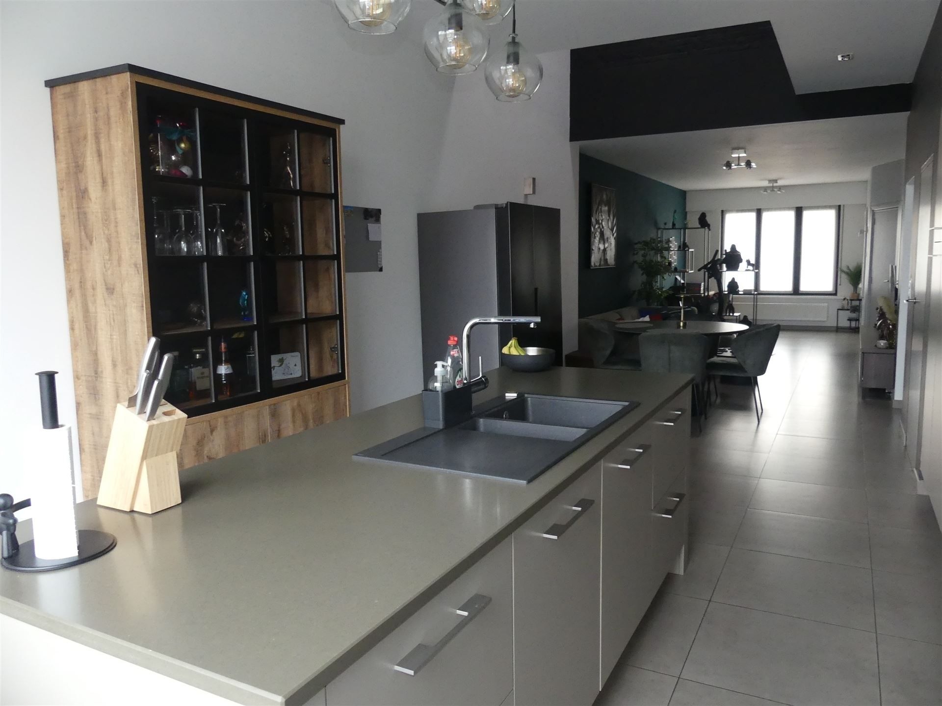 volledig vernieuwe woning nabij het centrum! foto 3