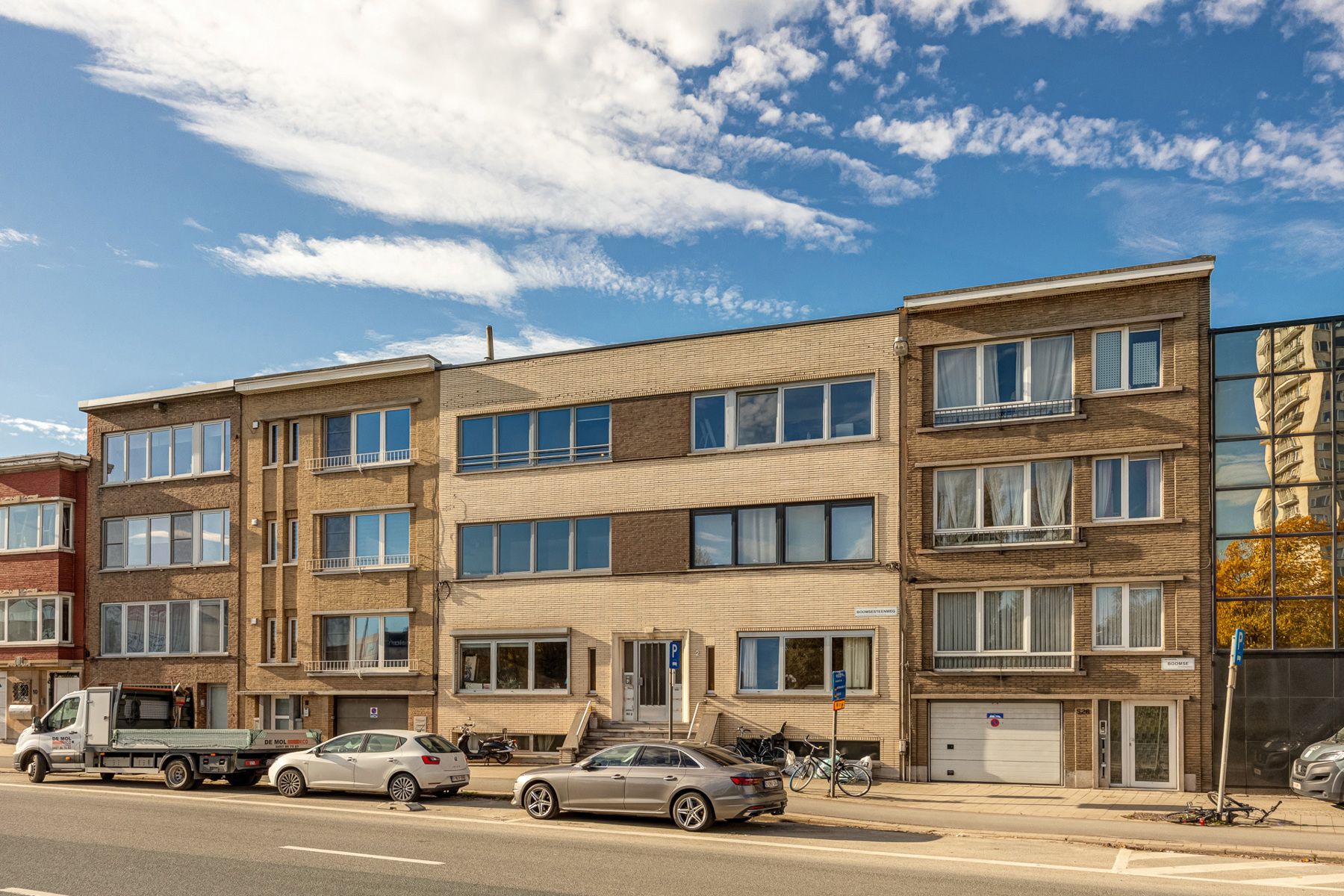 Uniek, goed gelegen appartement foto 12