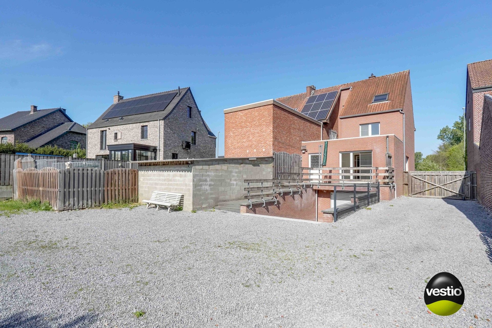 DEGELIJKE WONING MET WEILANDEN OP 1,7 HECTARE foto 10