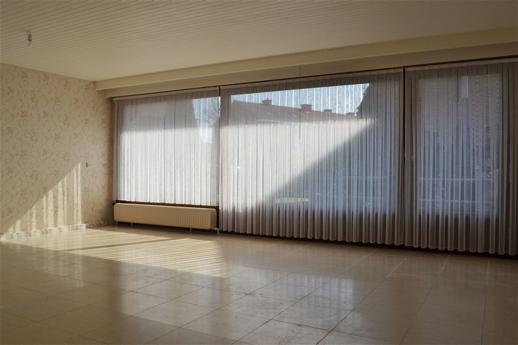 Rustig gelegen gelijkvloers appartement te Bissegem foto 5