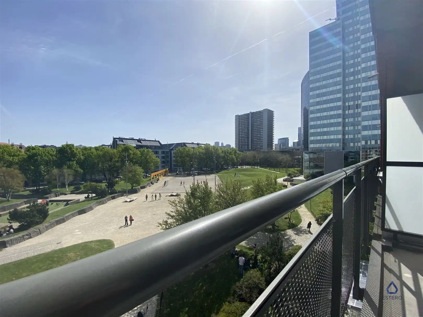 Prachtig 2 slpk appartement met zonnig terras foto 4