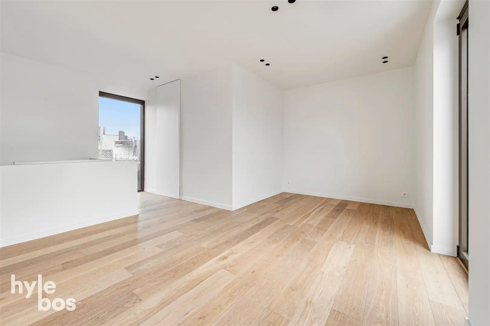 Luxueus energiezuinig penthouse met dakterras in centrum foto 18