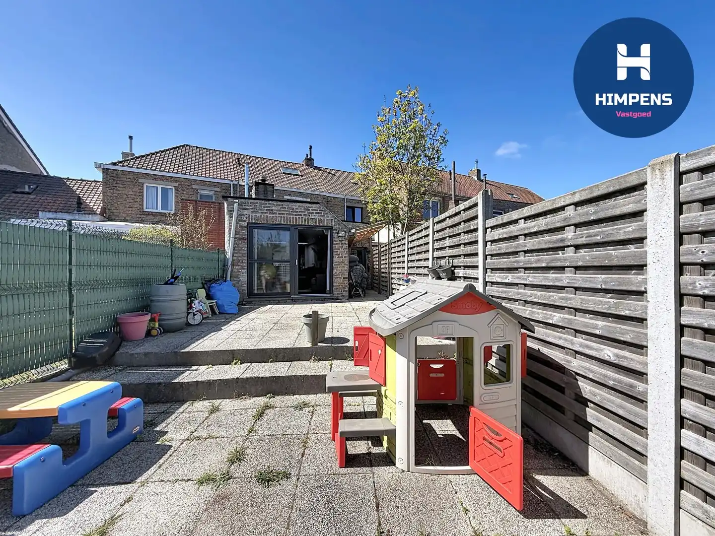 Instapklare gezinswoning met 3 slaapkamers en ruime tuin in De Panne foto 6