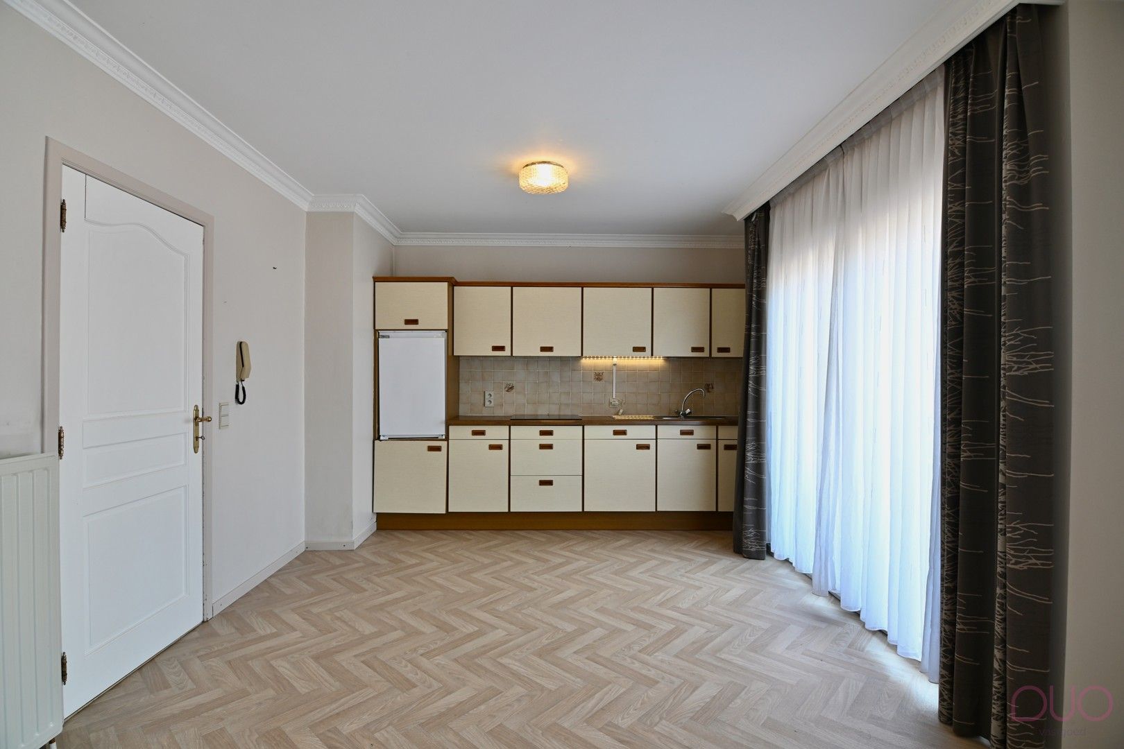 Appartement met autostaanplaats, twee slaapkamers en zowel terras als balkon in het stadscentrum foto 6