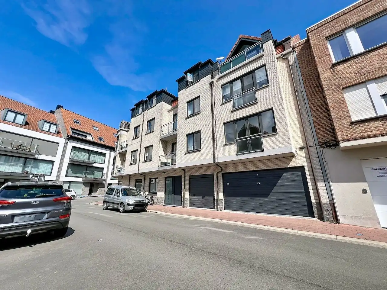 Lichtrijk appartement met zonnig, zuidgericht terras. foto 2
