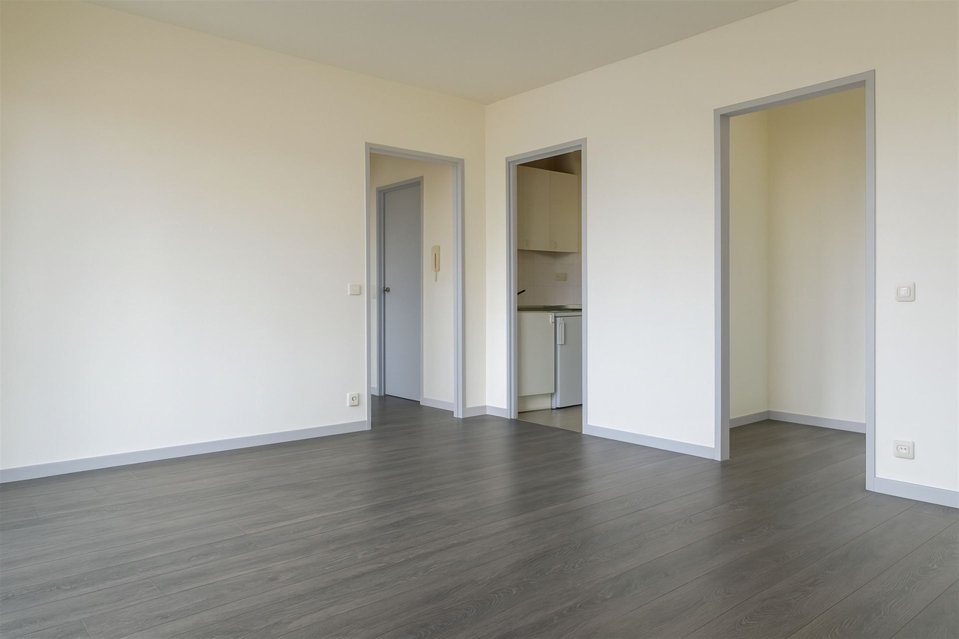 Appartement met 1 slpk en terras op 8ste verdieping foto 3
