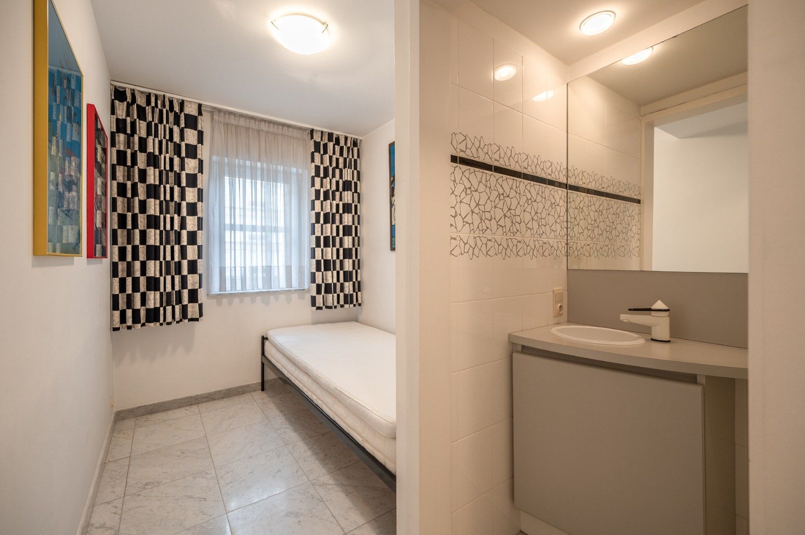 Twee-slaapkamer appartement in standingvolle villaresidentie  in het Zoute foto 12