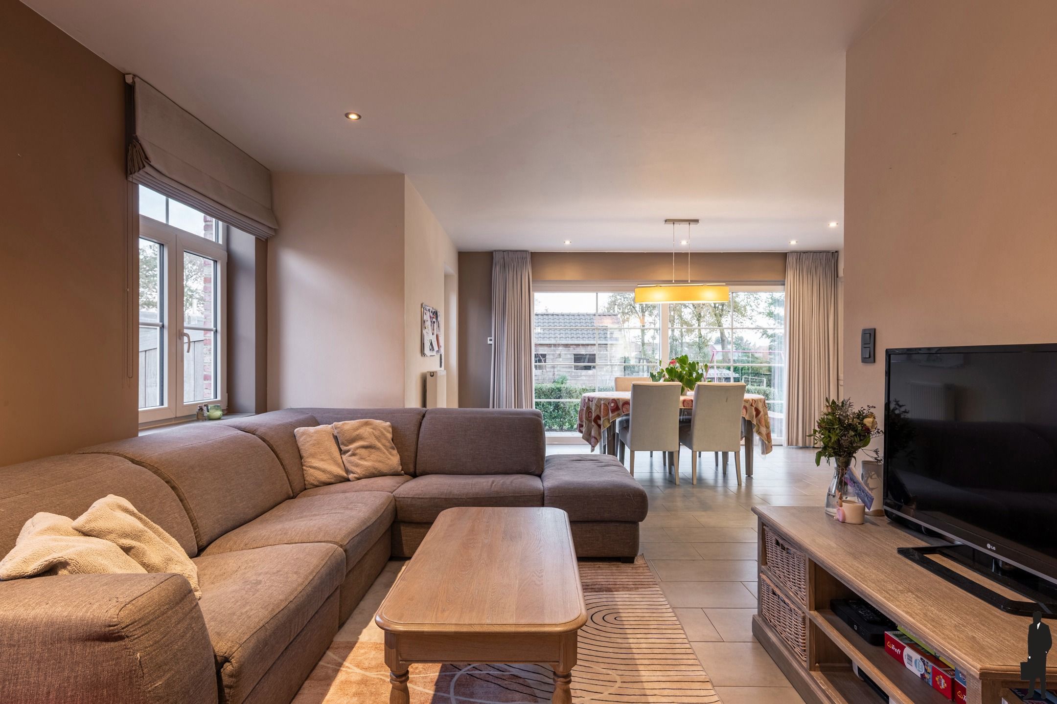 Recente, instapklare HOB-woning met 3 à 4 slpk. en bouwgrond foto 5