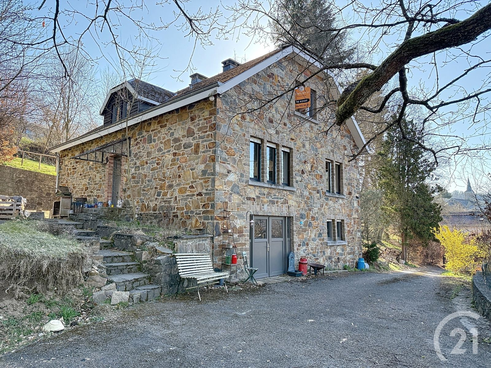 Hoofdfoto van de publicatie: Huis met vakantiewoning te koop in Vielsalm!