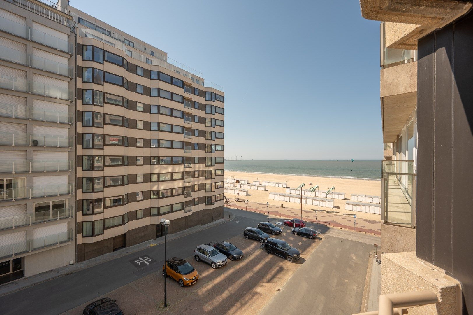 Zeer zonnig gelegen appartement met open zicht en zijdelings zeezicht foto 16