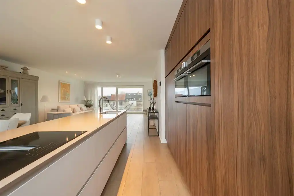 Nieuwbouw dakappartement met zicht op de vaart  foto 9