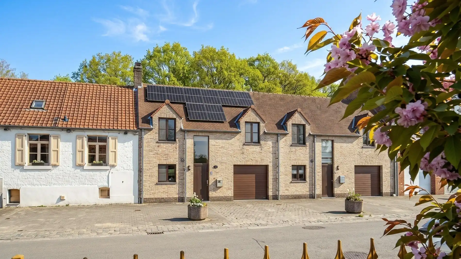 Hoofdfoto van de publicatie: Rustig gelegen woning met grote tuin in De Haan