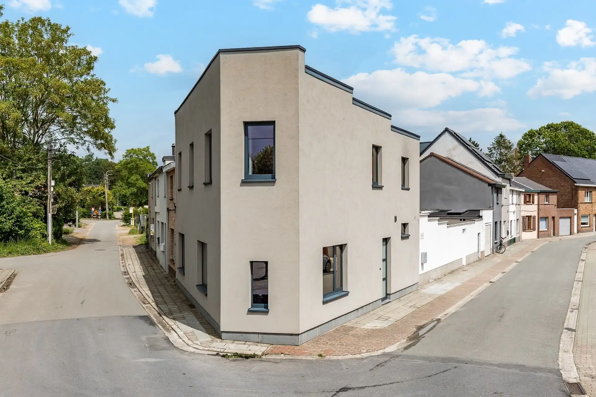 Instapklare woning met 3 ruime slaapkamers! foto 32