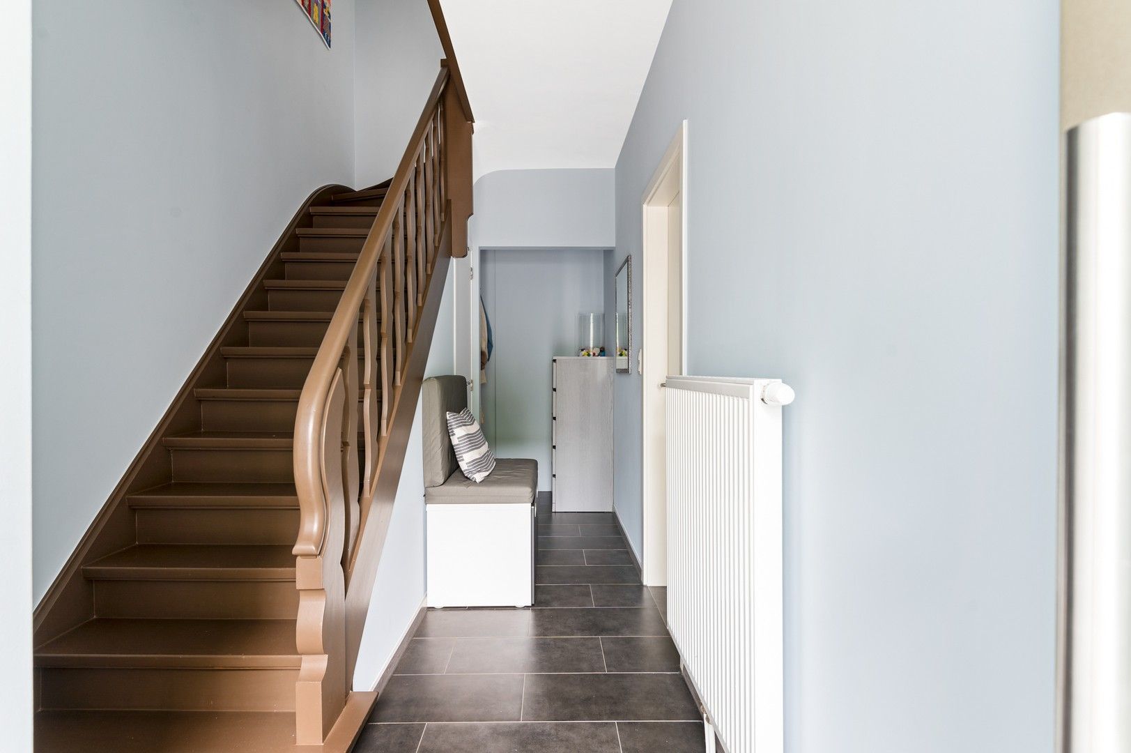 Gerenoveerde woning met zalige tuin in de woonwijk Vriesdonk foto 6
