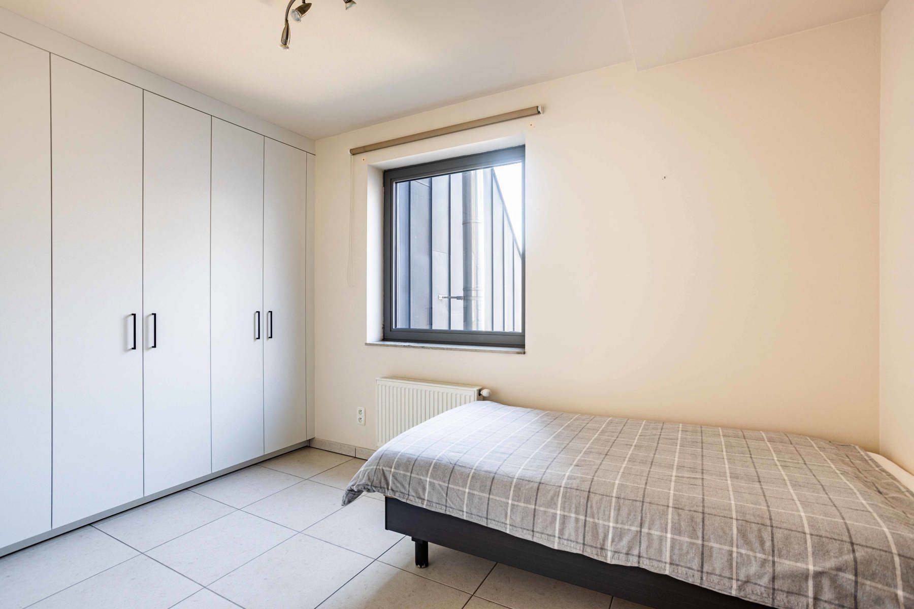 Appartement met ruim terras en autostaanplaats op toplocatie foto 11