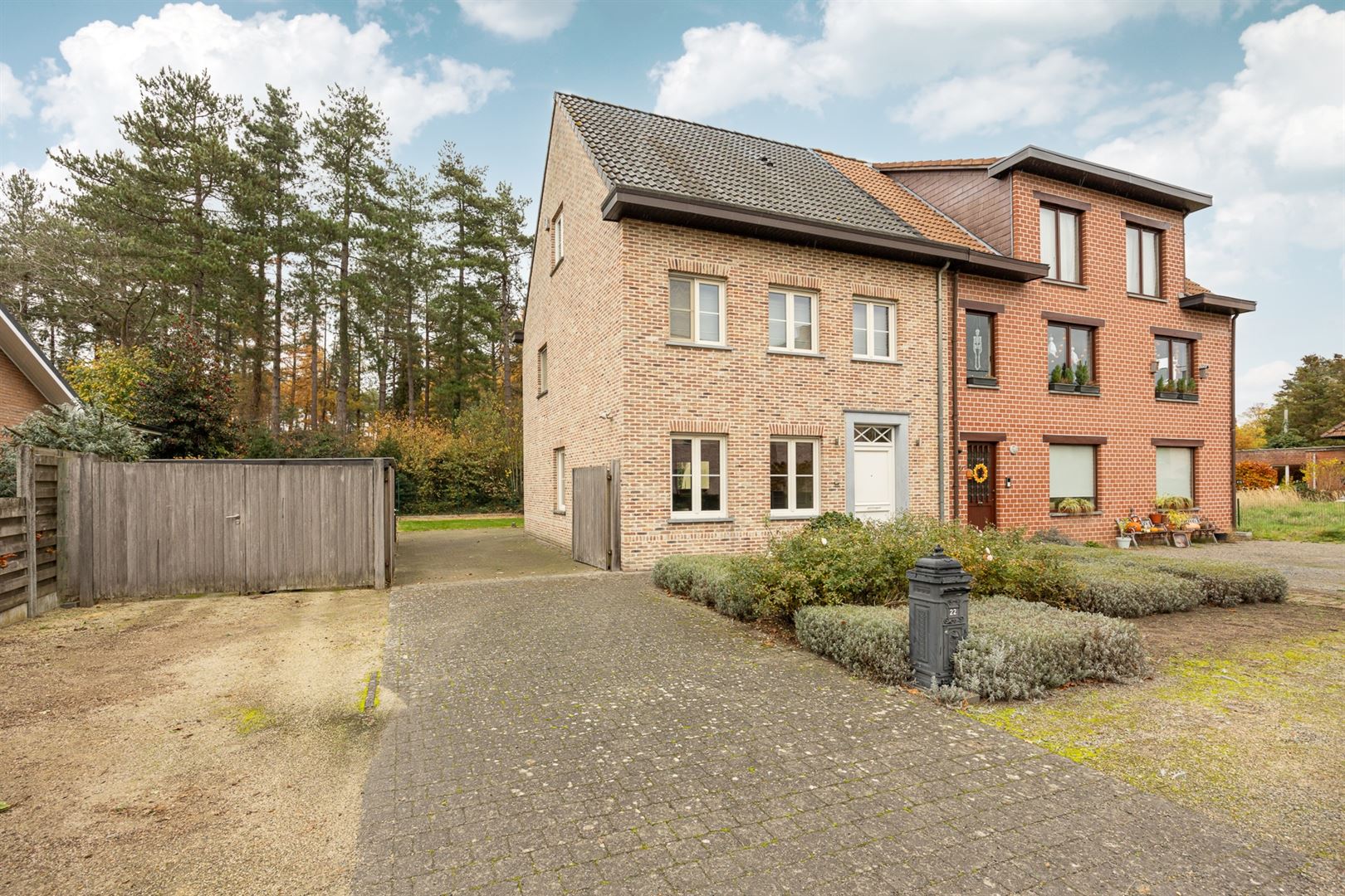 Woning op toplocatie met ruime tuin en zicht op bosgebied. foto 29