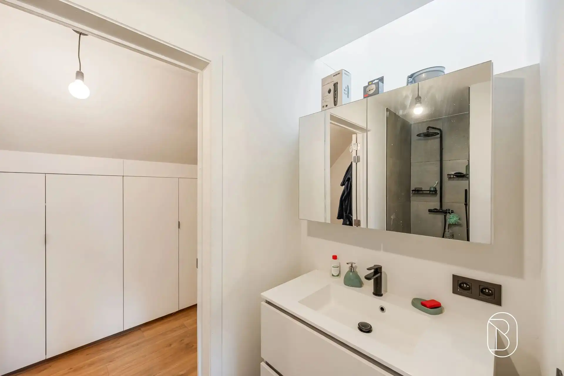 Stijlvolle nieuwbouwwoning met 3 slaapkamers, 2 badkamers en tuin Spiere foto 12
