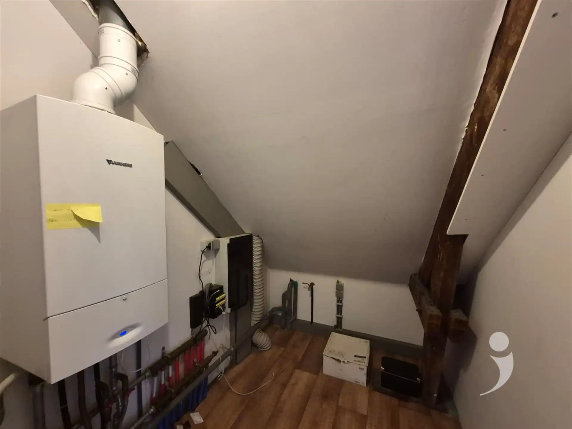 appartement met tuin en staanplaats voor de wagen foto 12