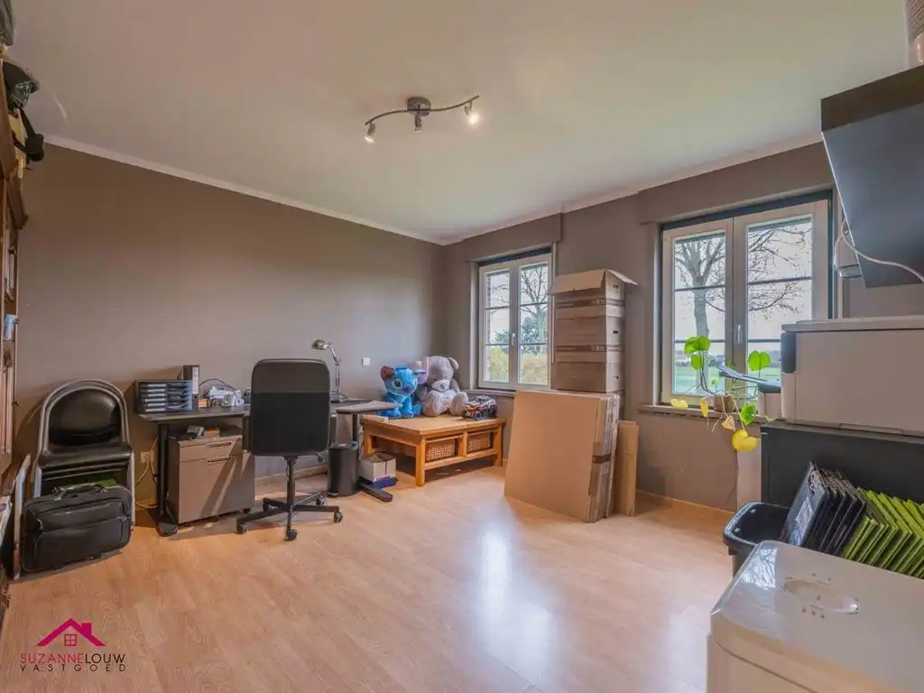 Verrassend ruime en gezellige, instapklare vrijstaande woning met paardenstal foto 27