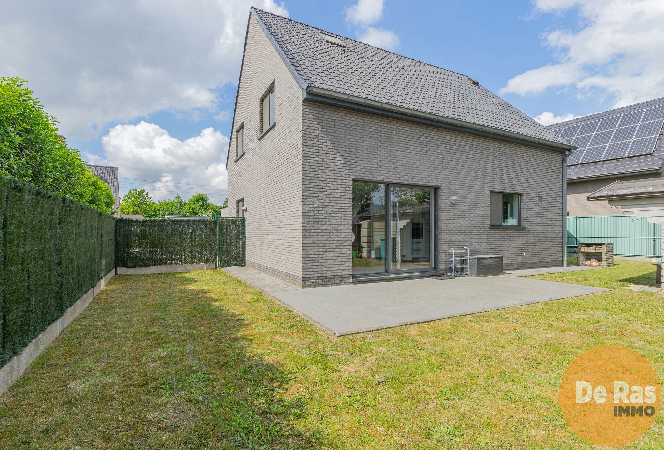 Mooie Open bebouwing op goede locatie - garage - 3 slp- tuin foto 2