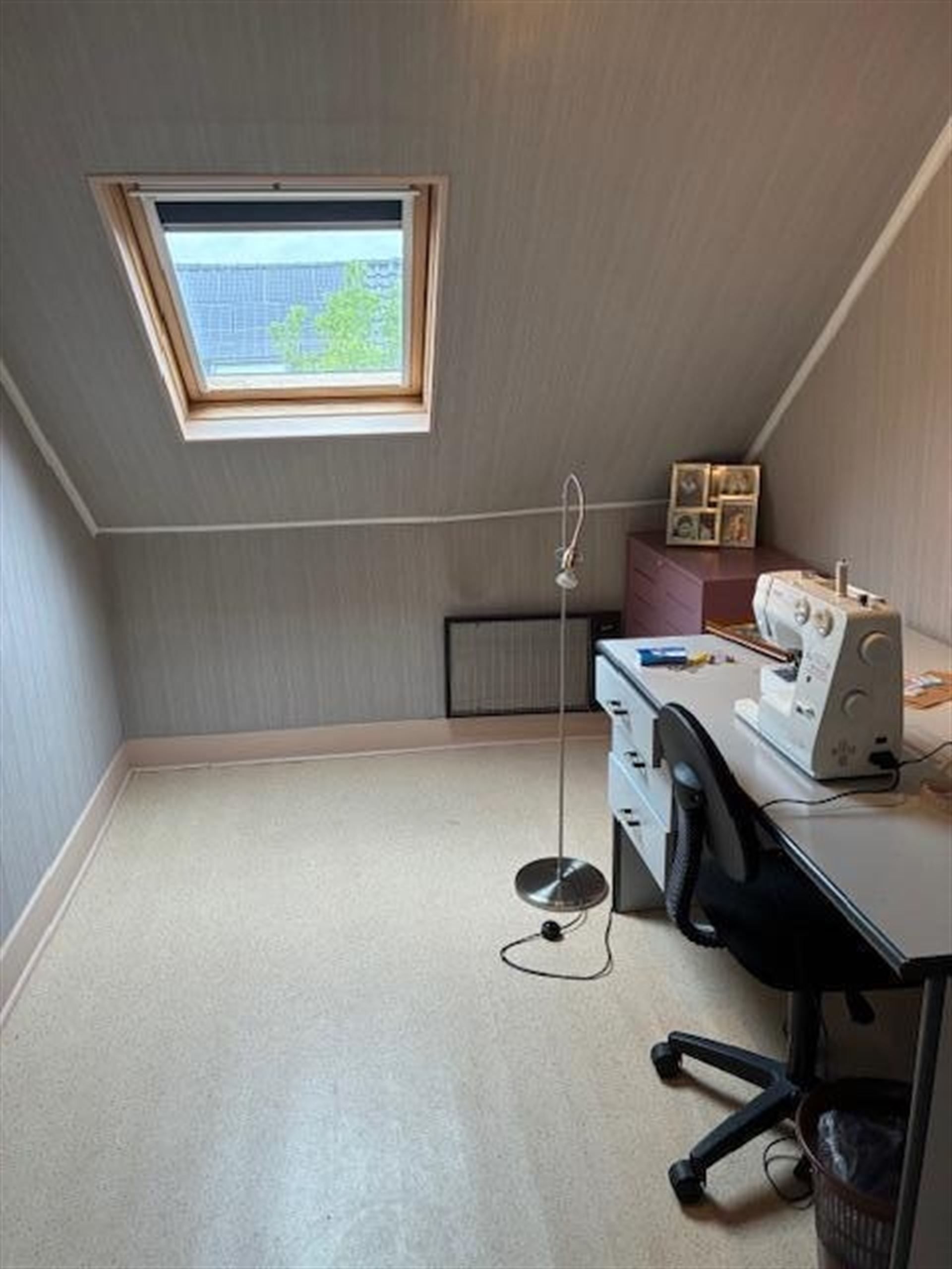 Ruime woning met 5 slpks en zonnige tuin! foto 14