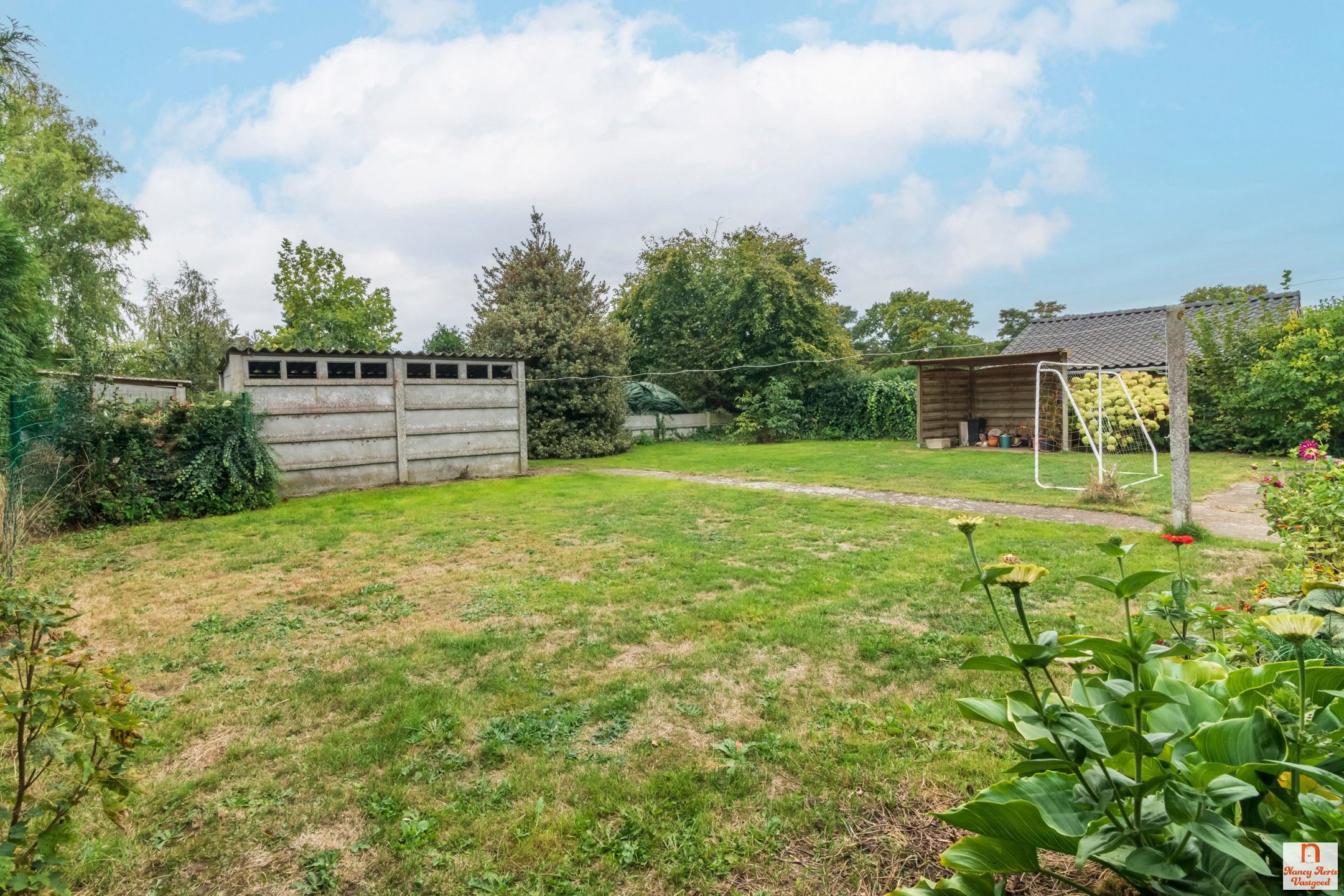 Ruime woning met 4 slaapkamers en uitbreidingsmogelijkheden foto 27