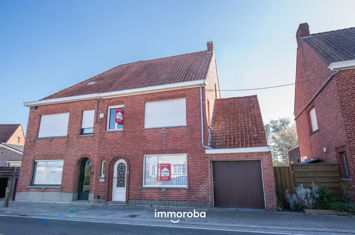 Hoofdfoto van de publicatie: Te koop in Waregem – Halfopen bebouwing met renovatiepotentieel!