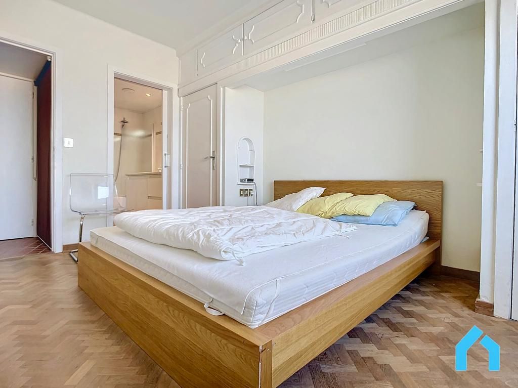 Charmant tweeslaapkamerappartement met frontaal zeezicht! foto 8