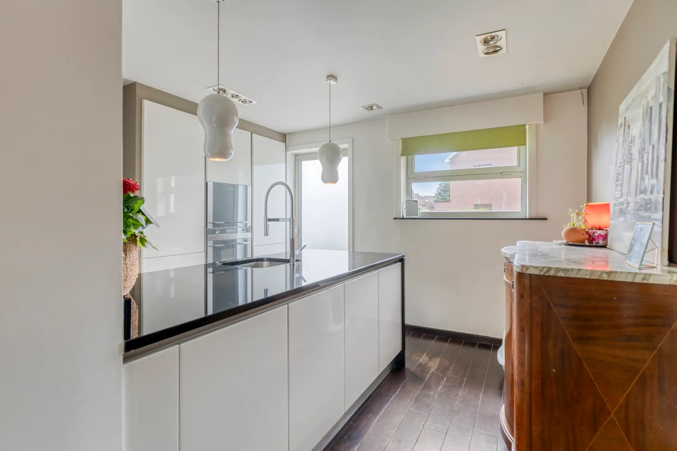 Ruime en energiezuinige woning, 4 slaapkamers op toplocatie foto 5