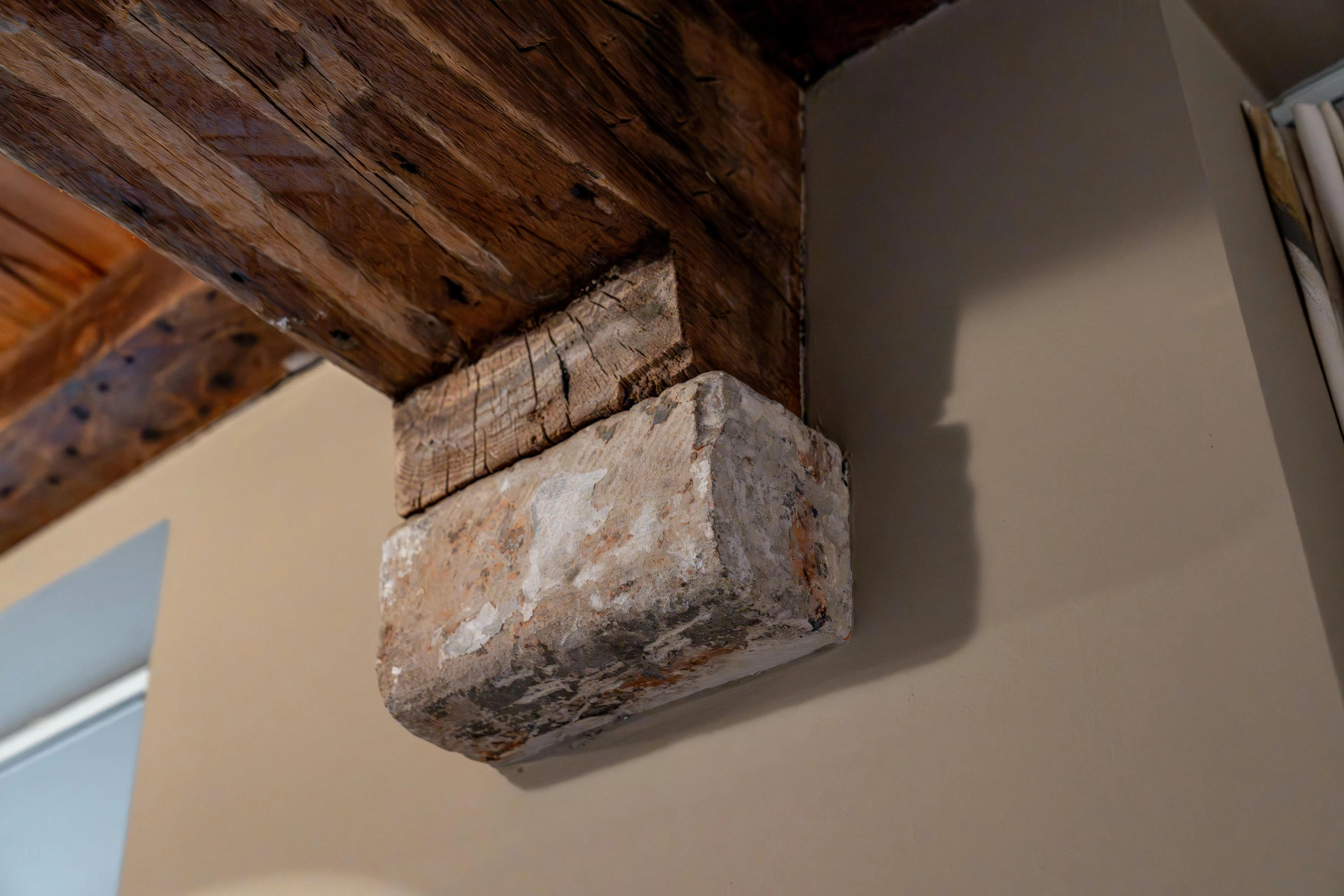 Charmant, instapklare herenhuis (°2007) op toplocatie in Brugge foto 9