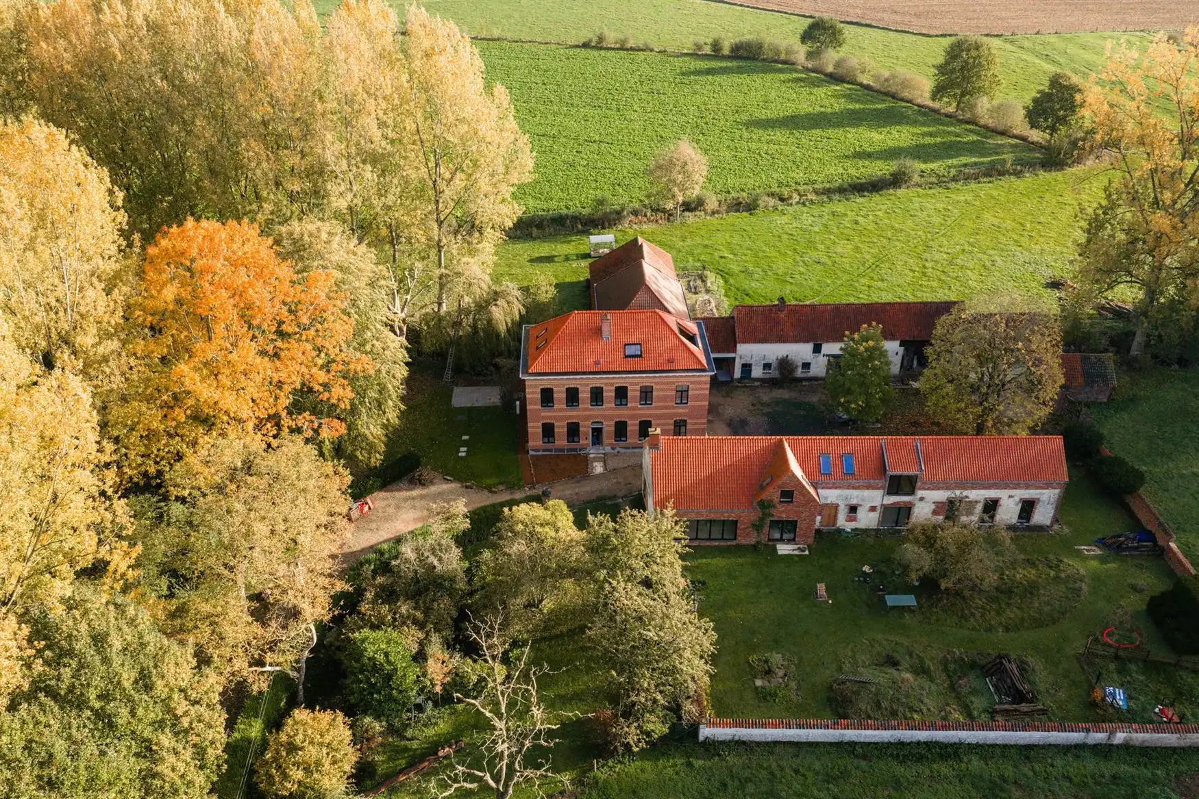 Uitzonderlijke woning op een unieke historische locatie foto 38
