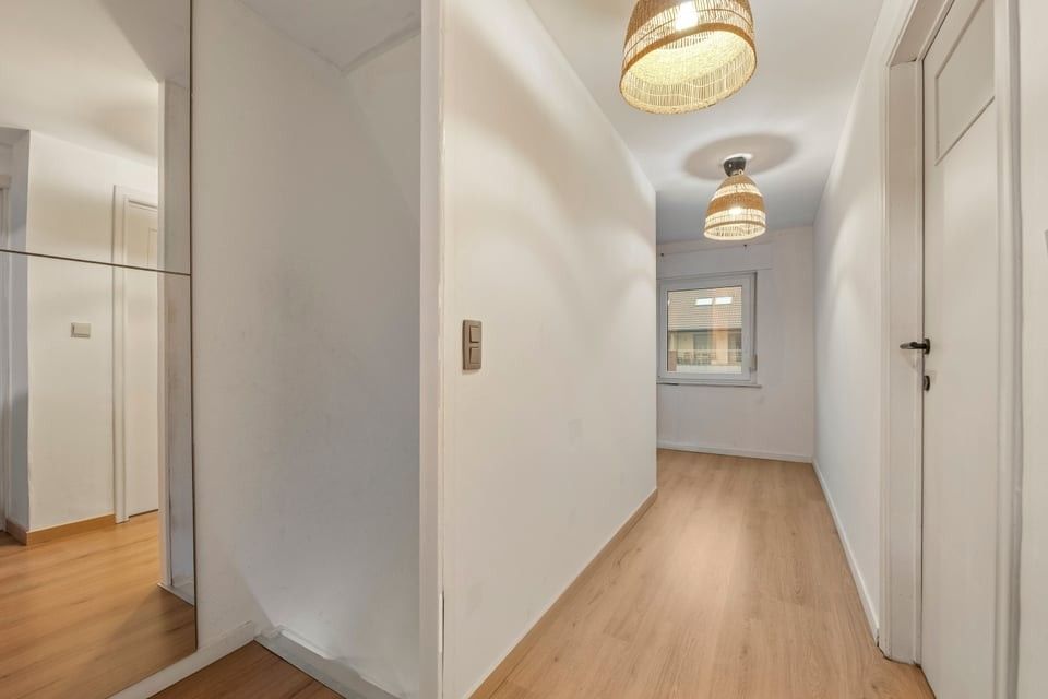 INSTAPKLARE GEZINSWONING MET 4 SLAAPKAMERS EN ZONNIGE TUIN OP TOPLOCATIE foto 28