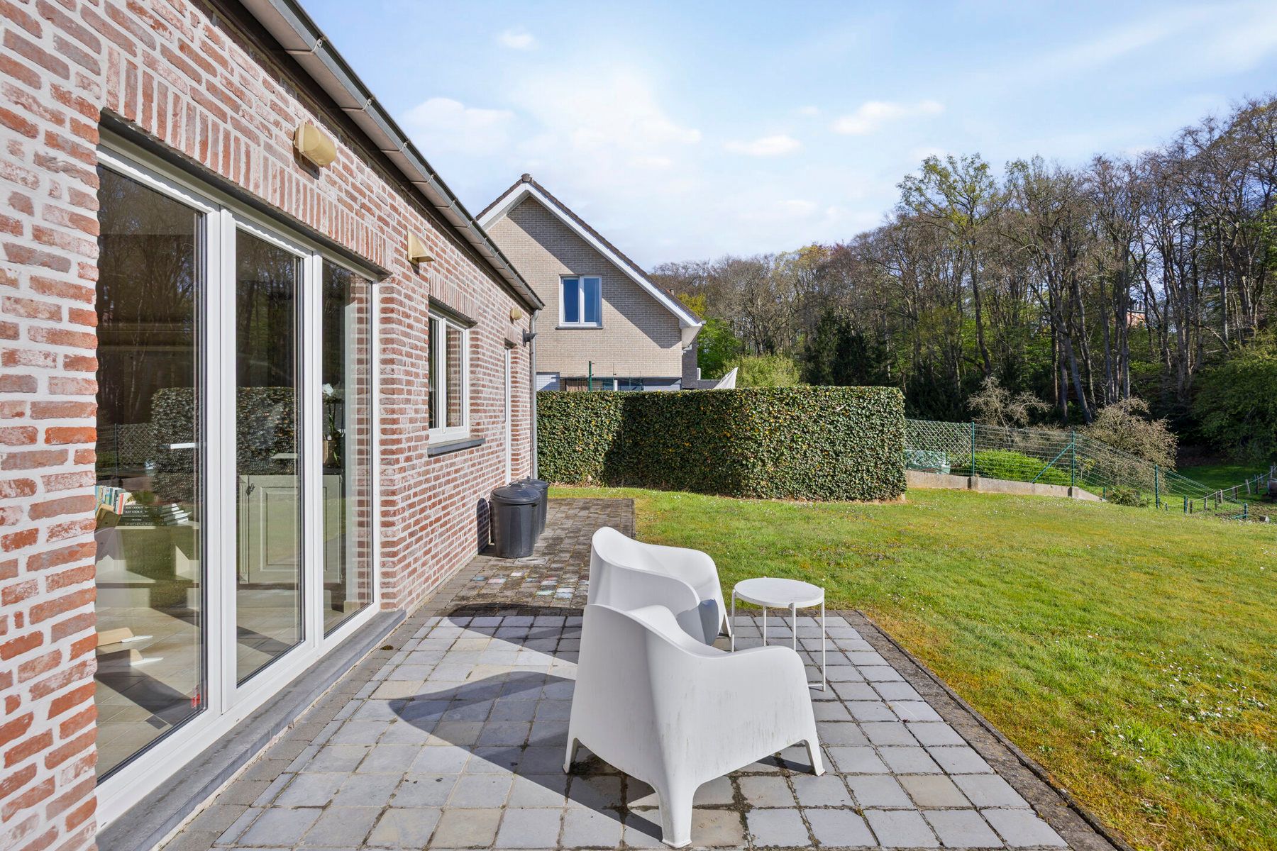 Prachtige villa met mooie tuin en 5 slaapkamers foto 8
