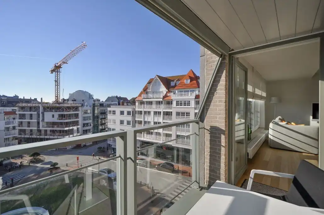 Mooi gemeubeld appartement op het Driehoeksplein foto 3