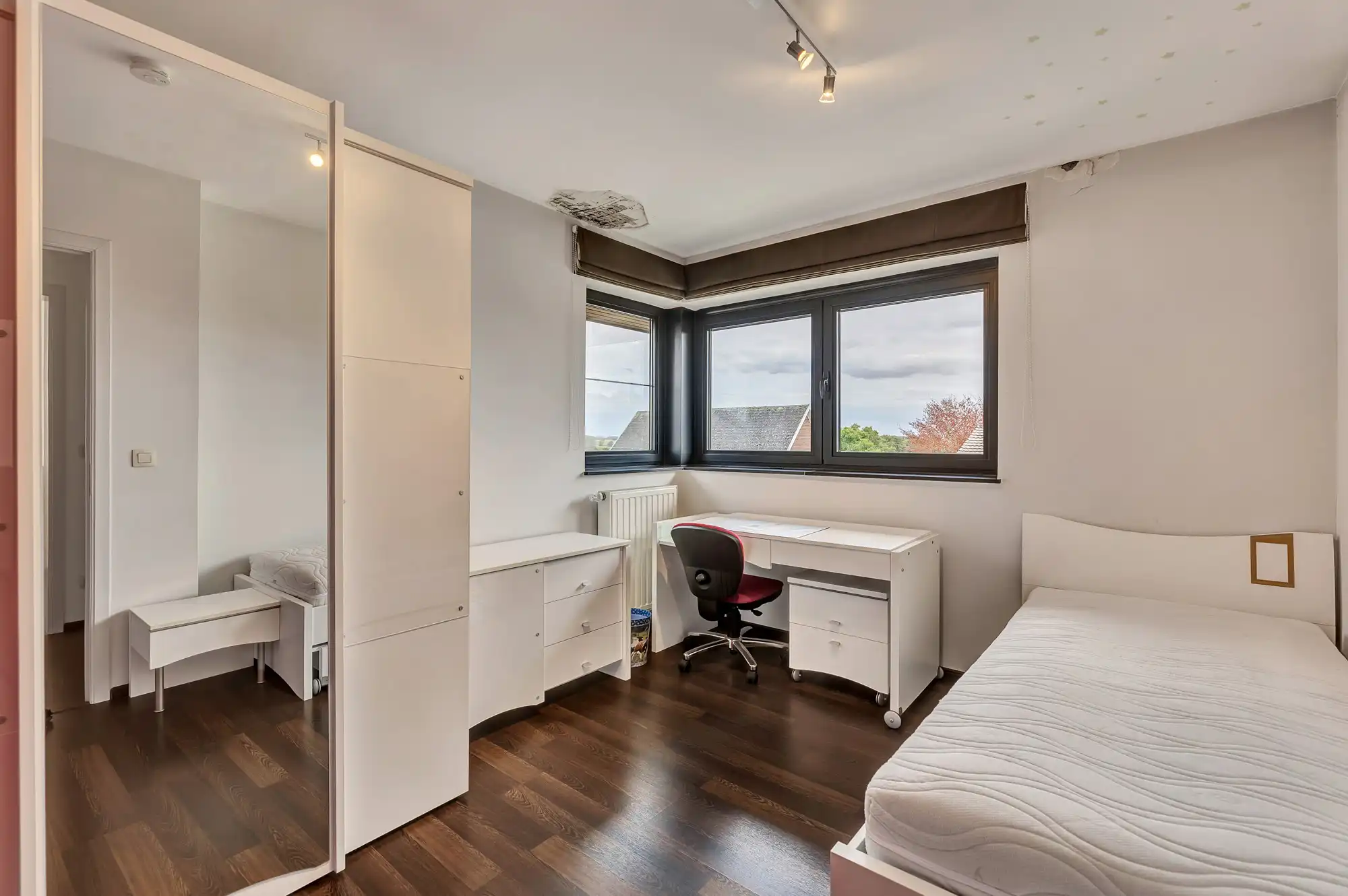 Landelijk gelegen villa met 4 slaapkamers te Pajottegem foto 18