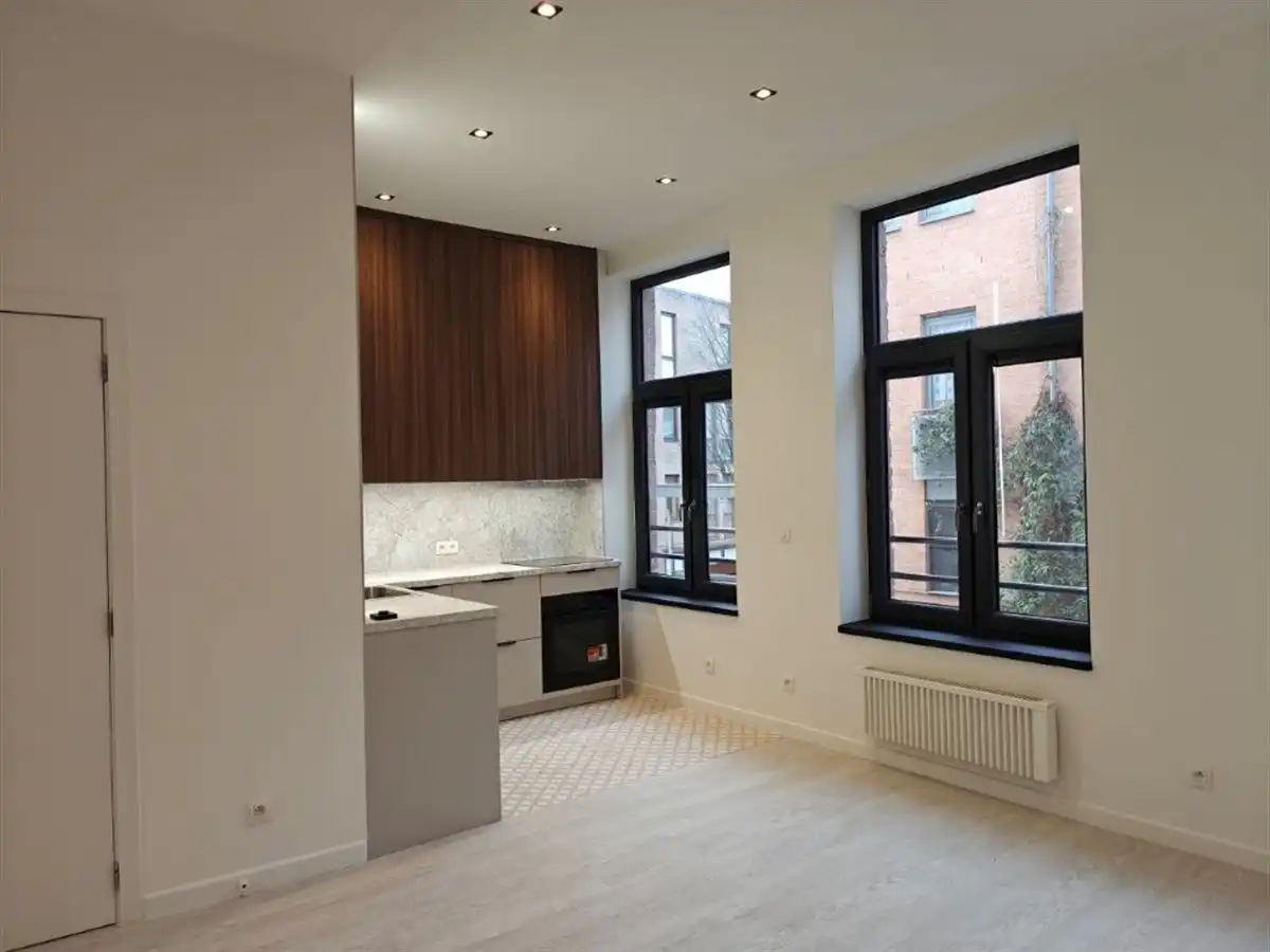 Appartement foto {{pictureIndex}}