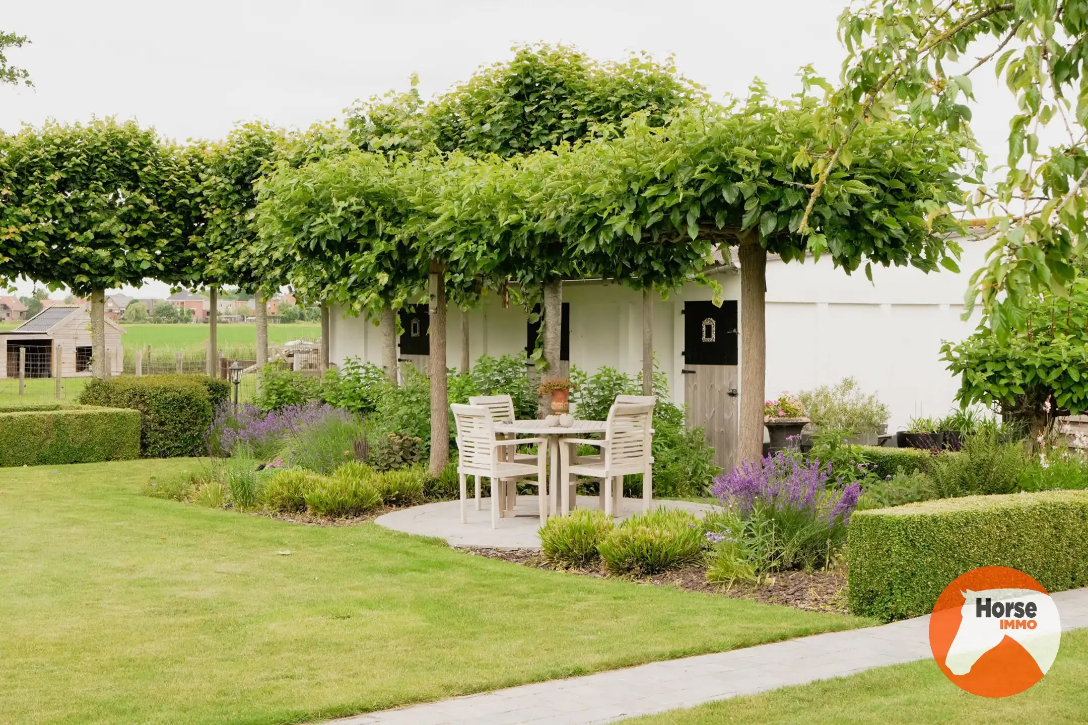 ASSENEDE - Instapklare, landelijke woning met uniek uitzicht foto 2