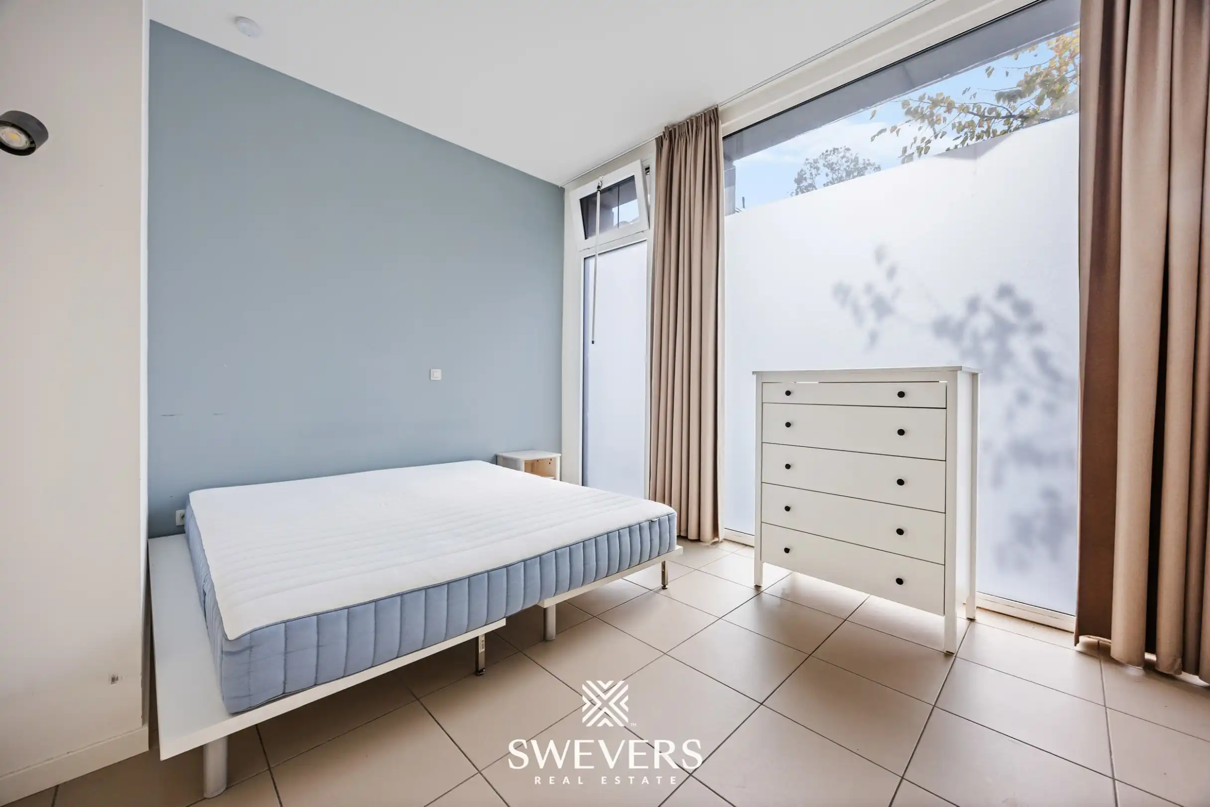 Instapklaar duplexappartement in hartje Hasselt – ideaal als investering of eigen bewoning foto 2