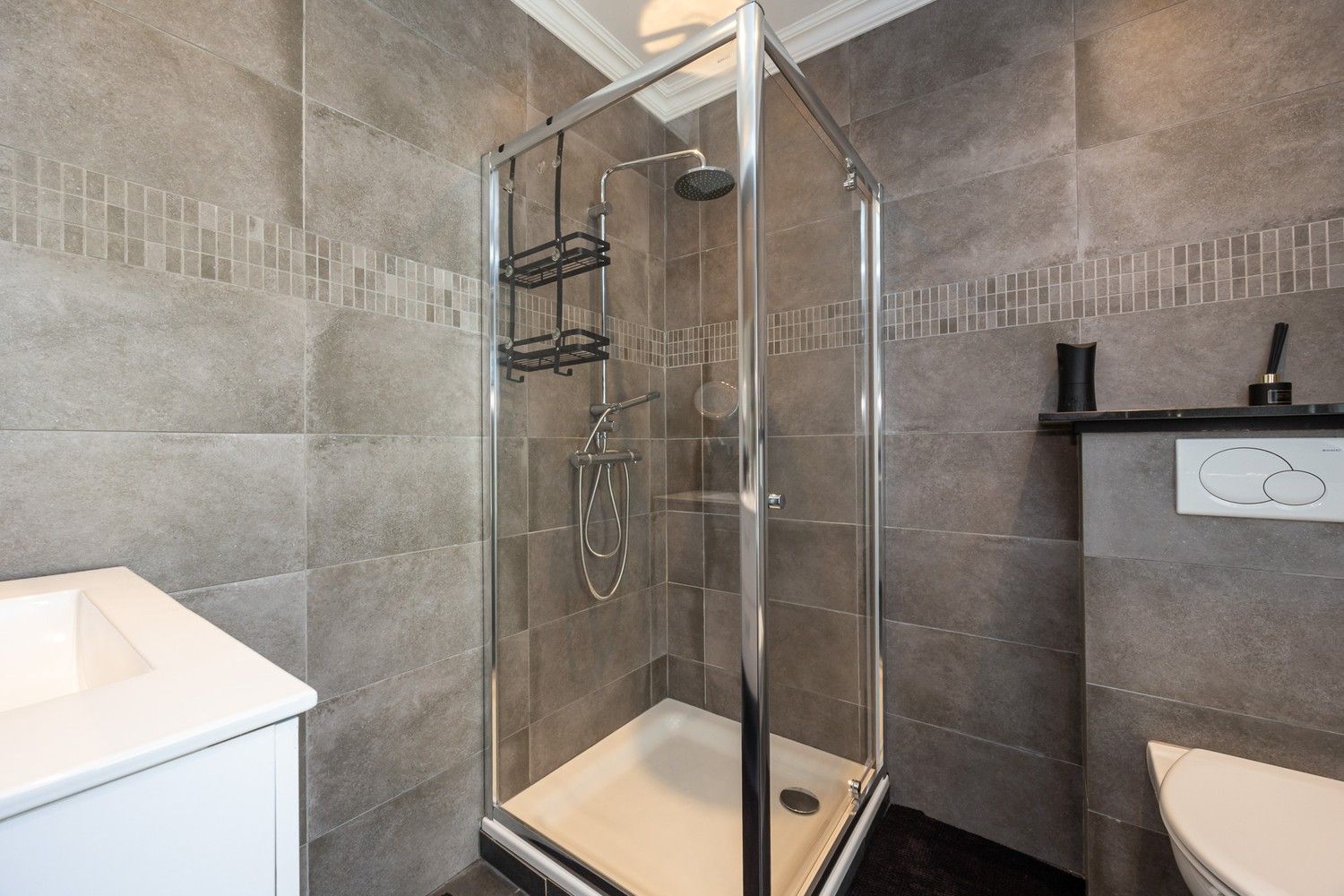 Karaktervol herenhuis met hedendaags comfort en tuin in Deurne foto 27