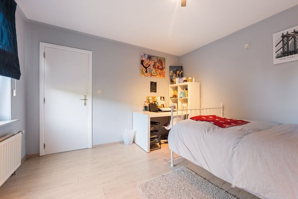 RUIME EN RUSTIG GELEGEN BUNGALOW MET 4 SLKS EN ZWEMBAD OP EEN PRACHTIG PERCEEL VAN 764M² foto 26