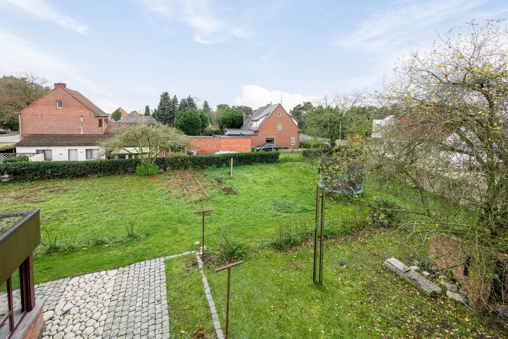 Verder te ontwikkelen eigendom van ca 17are met landelijke karakters. foto 24