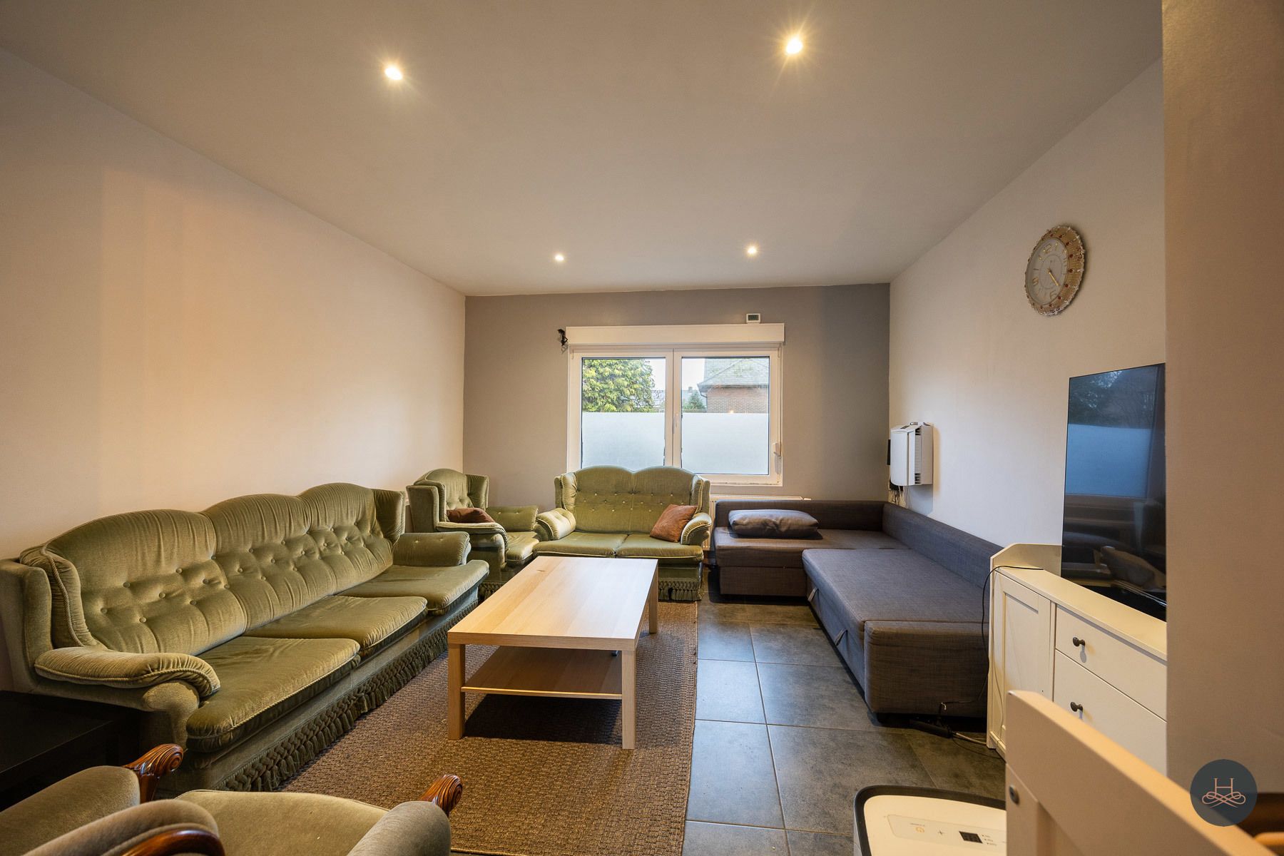 Ruime moderne woning met 4 slaapkamers foto 4