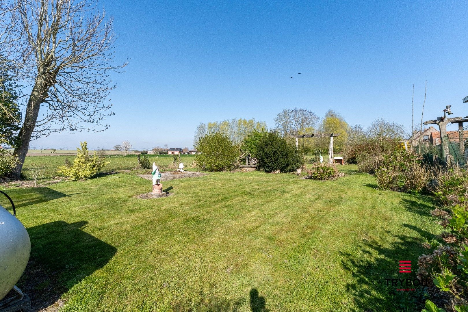 Charmante woning met grote tuin en tal van mogelijkheden foto 14