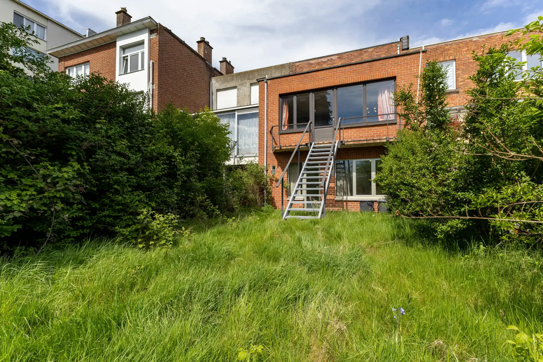 Gunstig gelegen woning met 3 slaapkamers, bureel en tuin foto 23