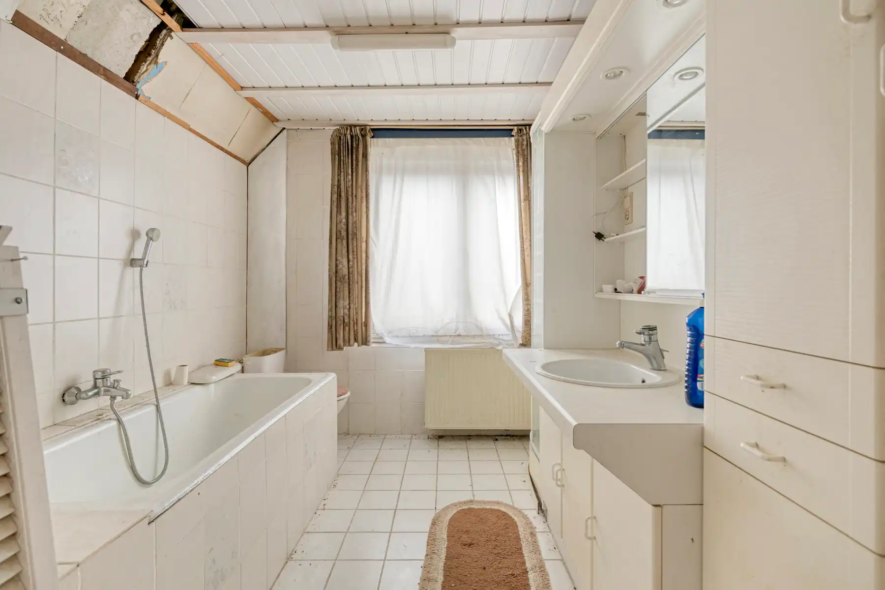 Te renoveren charmante woning met 3 (mogelijk 4) slaapkamers foto 16