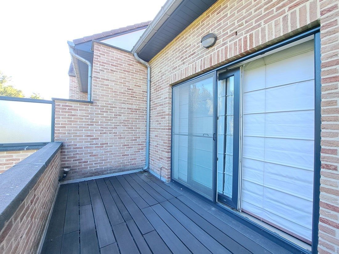 Gunstig gelegen duplex appartement te Genk foto 17