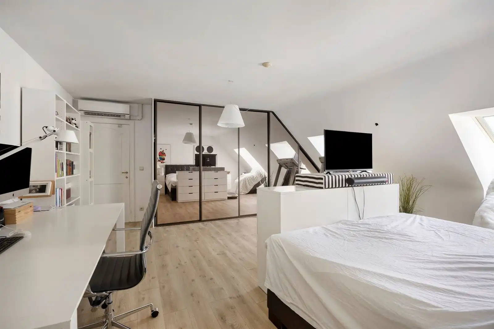 Woning met boomgaard te koop! foto 13