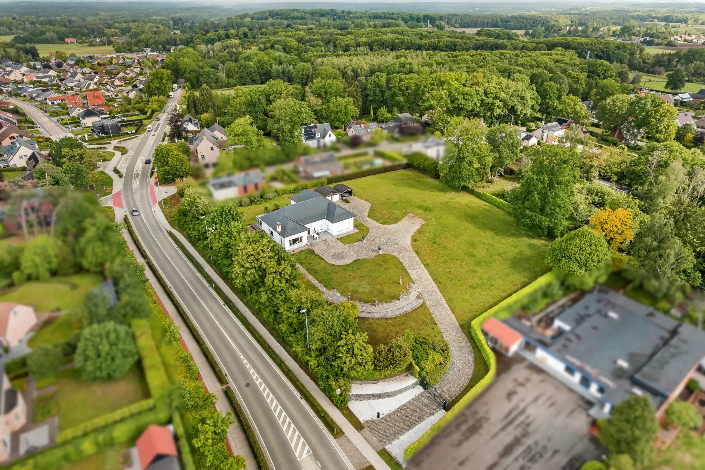 Statige villa met 57a 24ca grond en eindeloos potentieel foto 42