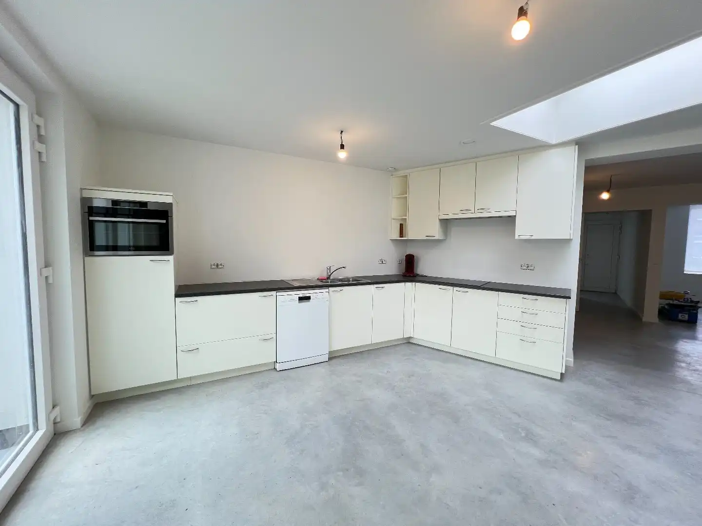 Gezellige woning met 3 slaapkamers en ruime tuin te Nieuwkerke foto 8